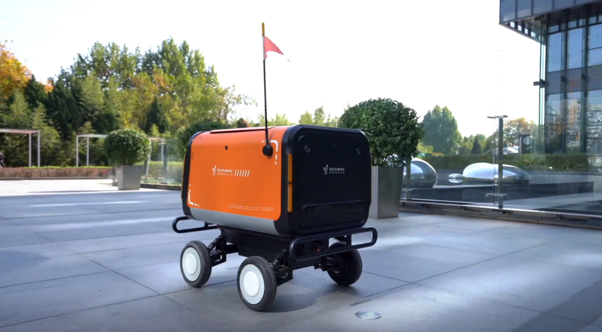 Segway Robotics Outdoor Delivery Robot E1